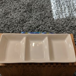 3 section serving dish